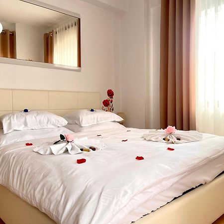 Onde Del Mare Apartment Саранда Екстер'єр фото